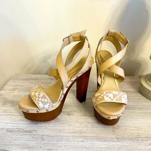 Gianni Bini, size 8, light brown heels.